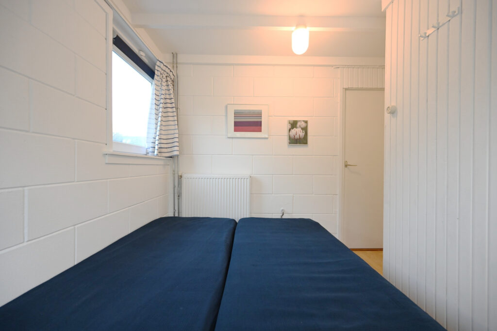 Sandepark 70. Slaapkamer met 2 éénpersoons bedden